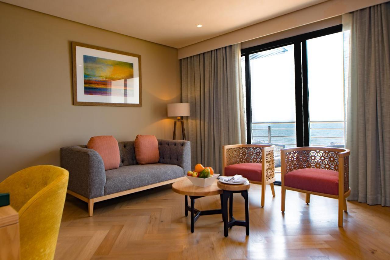 Hotel Sunbird Waterfront Salima Esterno foto