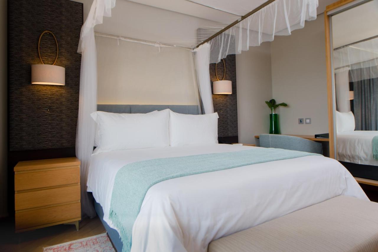 Hotel Sunbird Waterfront Salima Esterno foto